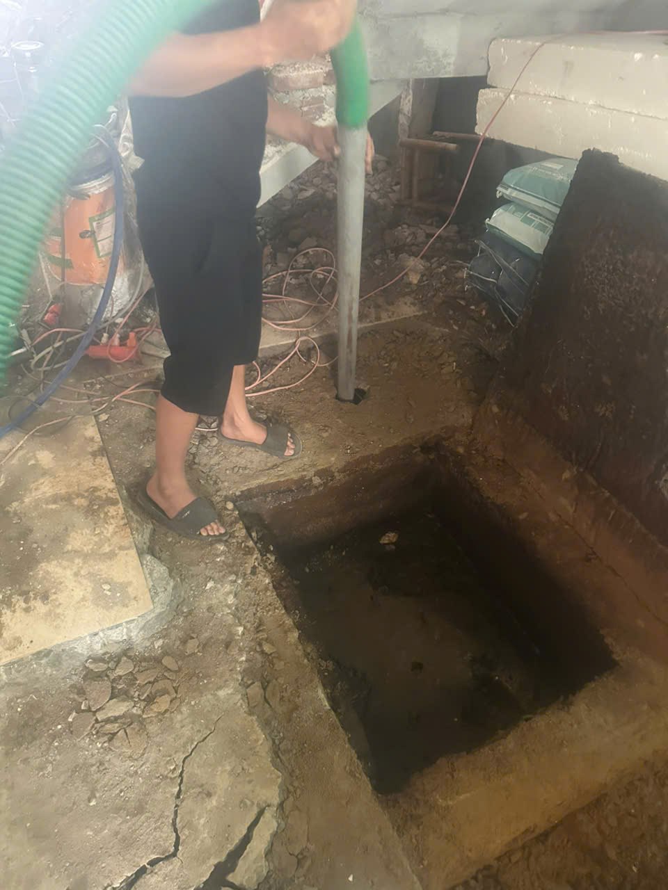Dịch vụ thông hố xí chuyên nghiệp, nhanh chóng, triệt để